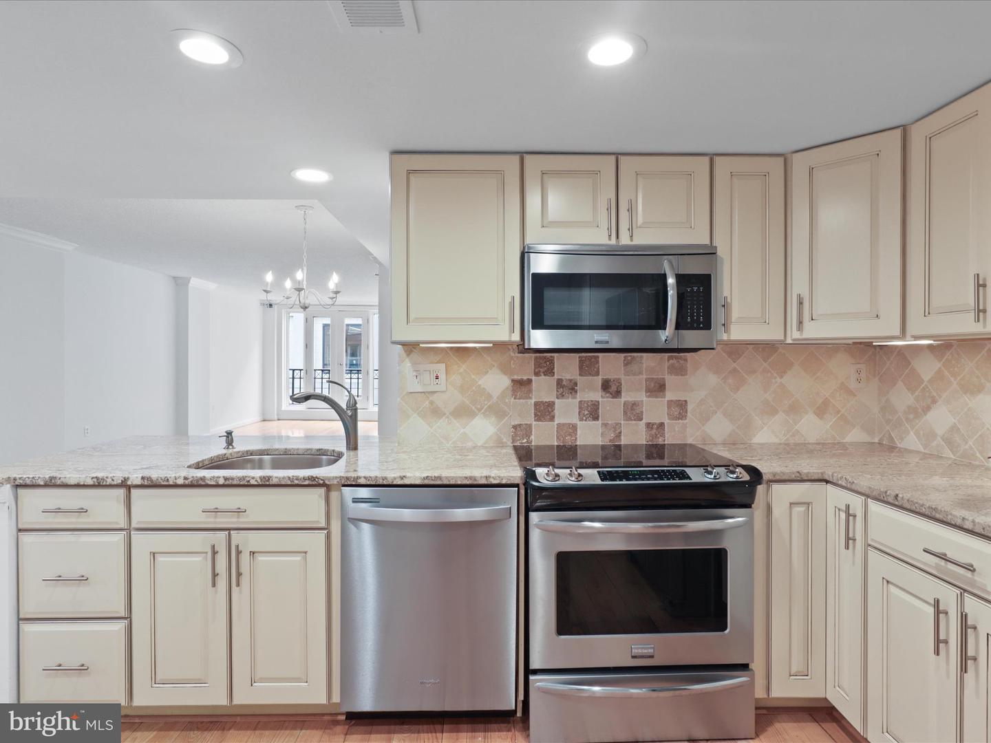 601 PENNSYLVANIA AVE NW #612, WASHINGTON, District Of Columbia 20004, 1 Bedroom Bedrooms, ,1 BathroomBathrooms,Residential,For sale,601 PENNSYLVANIA AVE NW #612,DCDC2202746 MLS # DCDC2202746
