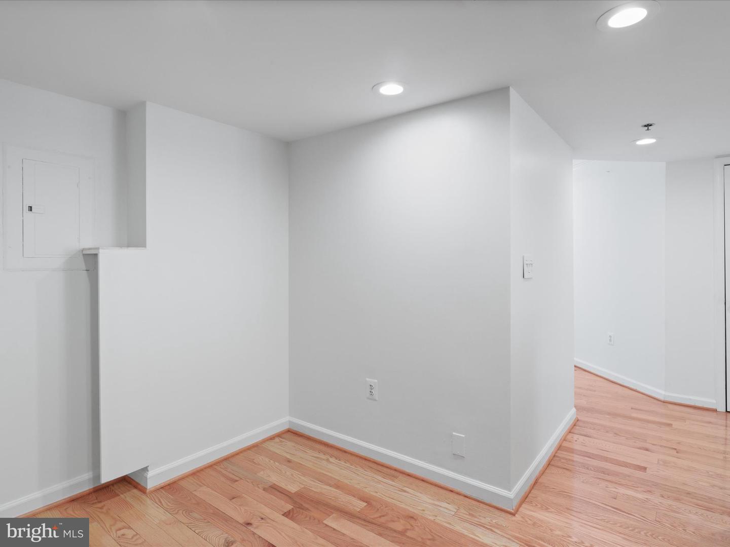 601 PENNSYLVANIA AVE NW #612, WASHINGTON, District Of Columbia 20004, 1 Bedroom Bedrooms, ,1 BathroomBathrooms,Residential,For sale,601 PENNSYLVANIA AVE NW #612,DCDC2202746 MLS # DCDC2202746