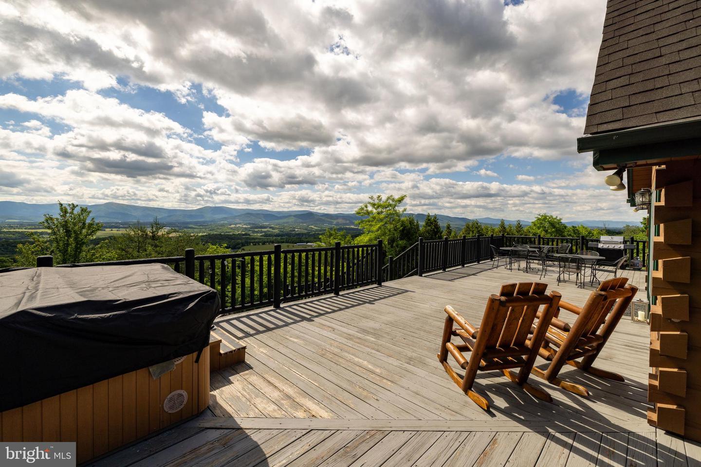 225 LOG HOME PL, STANLEY, Virginia 22851, 5 Bedrooms Bedrooms, ,3 BathroomsBathrooms,Residential,For sale,225 LOG HOME PL,VAPA2004960 MLS # VAPA2004960