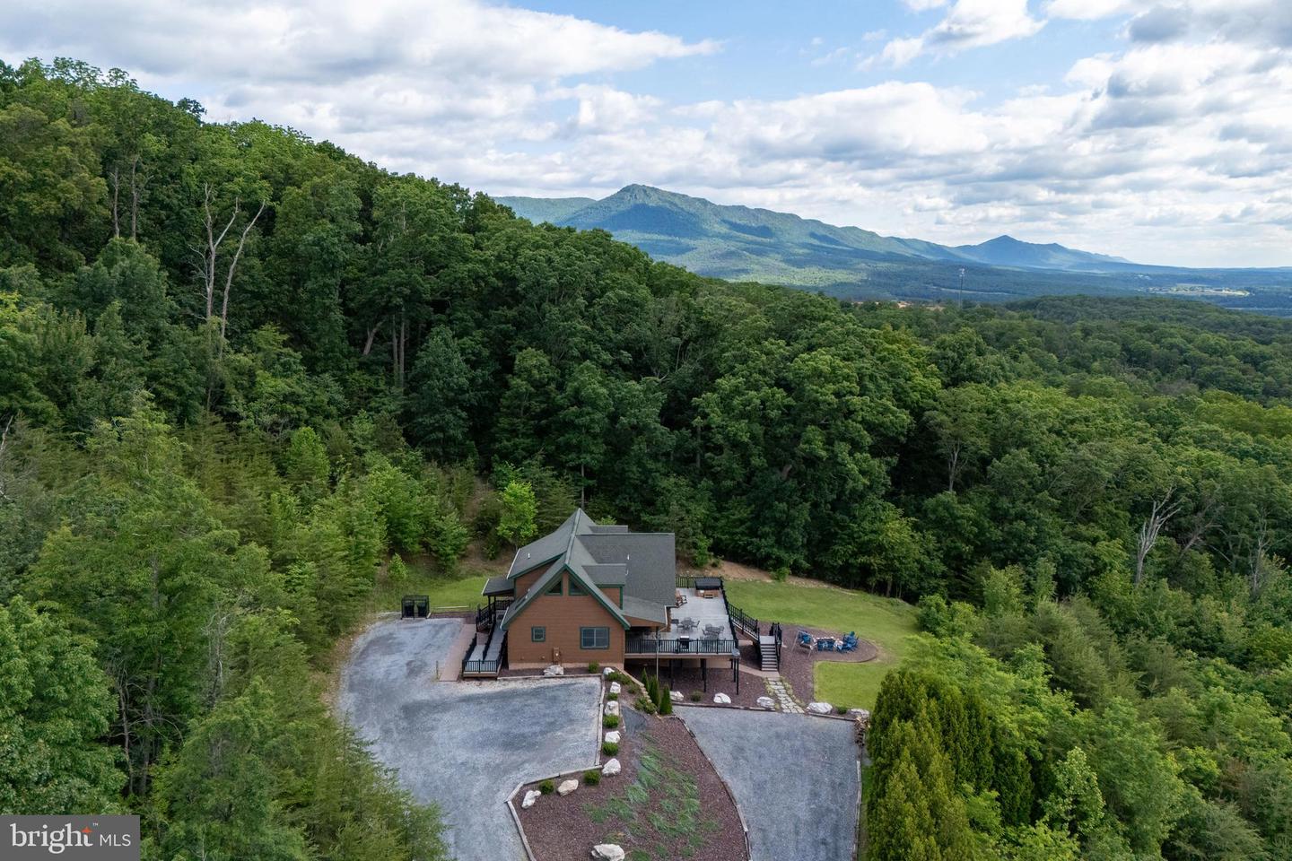 225 LOG HOME PL, STANLEY, Virginia 22851, 5 Bedrooms Bedrooms, ,3 BathroomsBathrooms,Residential,For sale,225 LOG HOME PL,VAPA2004960 MLS # VAPA2004960