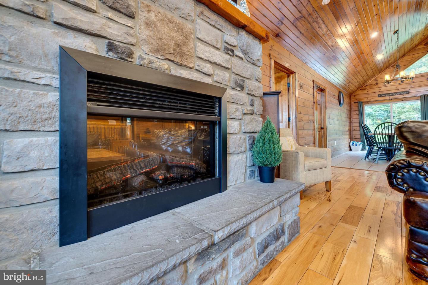 259 LOG HOME PL, STANLEY, Virginia 22851, 3 Bedrooms Bedrooms, ,3 BathroomsBathrooms,Residential,For sale,259 LOG HOME PL,VAPA2004962 MLS # VAPA2004962