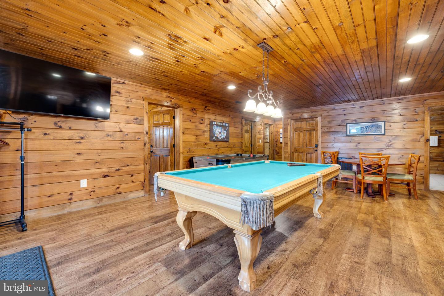 259 LOG HOME PL, STANLEY, Virginia 22851, 3 Bedrooms Bedrooms, ,3 BathroomsBathrooms,Residential,For sale,259 LOG HOME PL,VAPA2004962 MLS # VAPA2004962