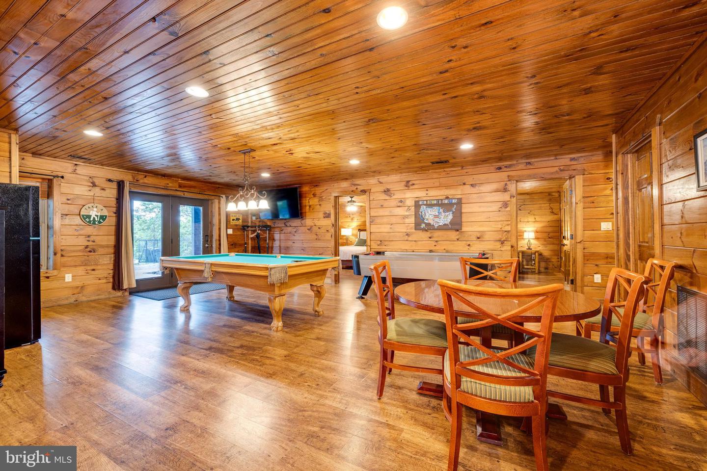 259 LOG HOME PL, STANLEY, Virginia 22851, 3 Bedrooms Bedrooms, ,3 BathroomsBathrooms,Residential,For sale,259 LOG HOME PL,VAPA2004962 MLS # VAPA2004962