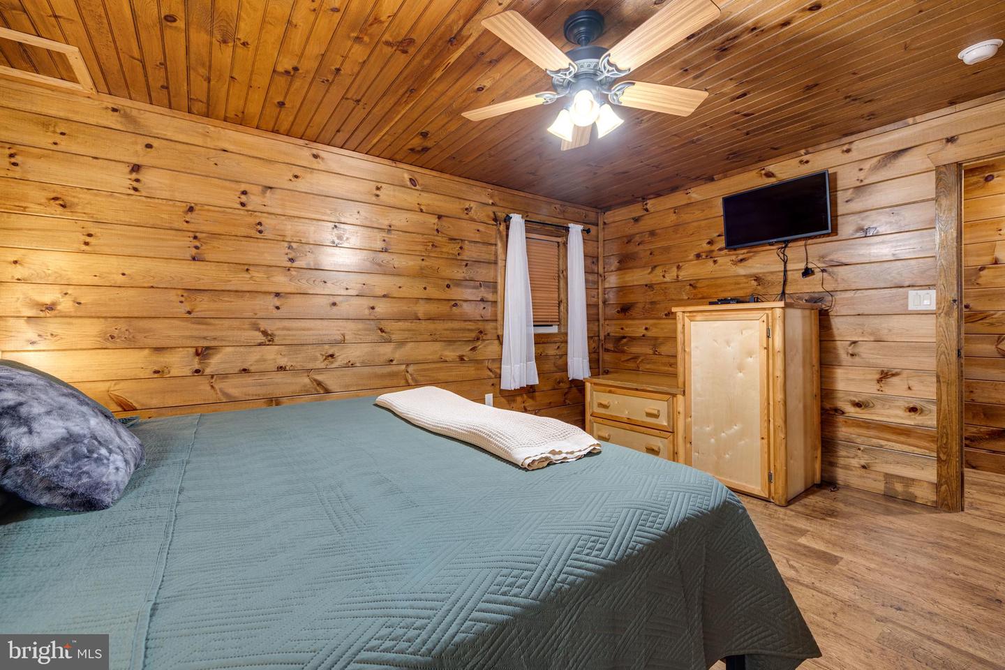 259 LOG HOME PL, STANLEY, Virginia 22851, 3 Bedrooms Bedrooms, ,3 BathroomsBathrooms,Residential,For sale,259 LOG HOME PL,VAPA2004962 MLS # VAPA2004962