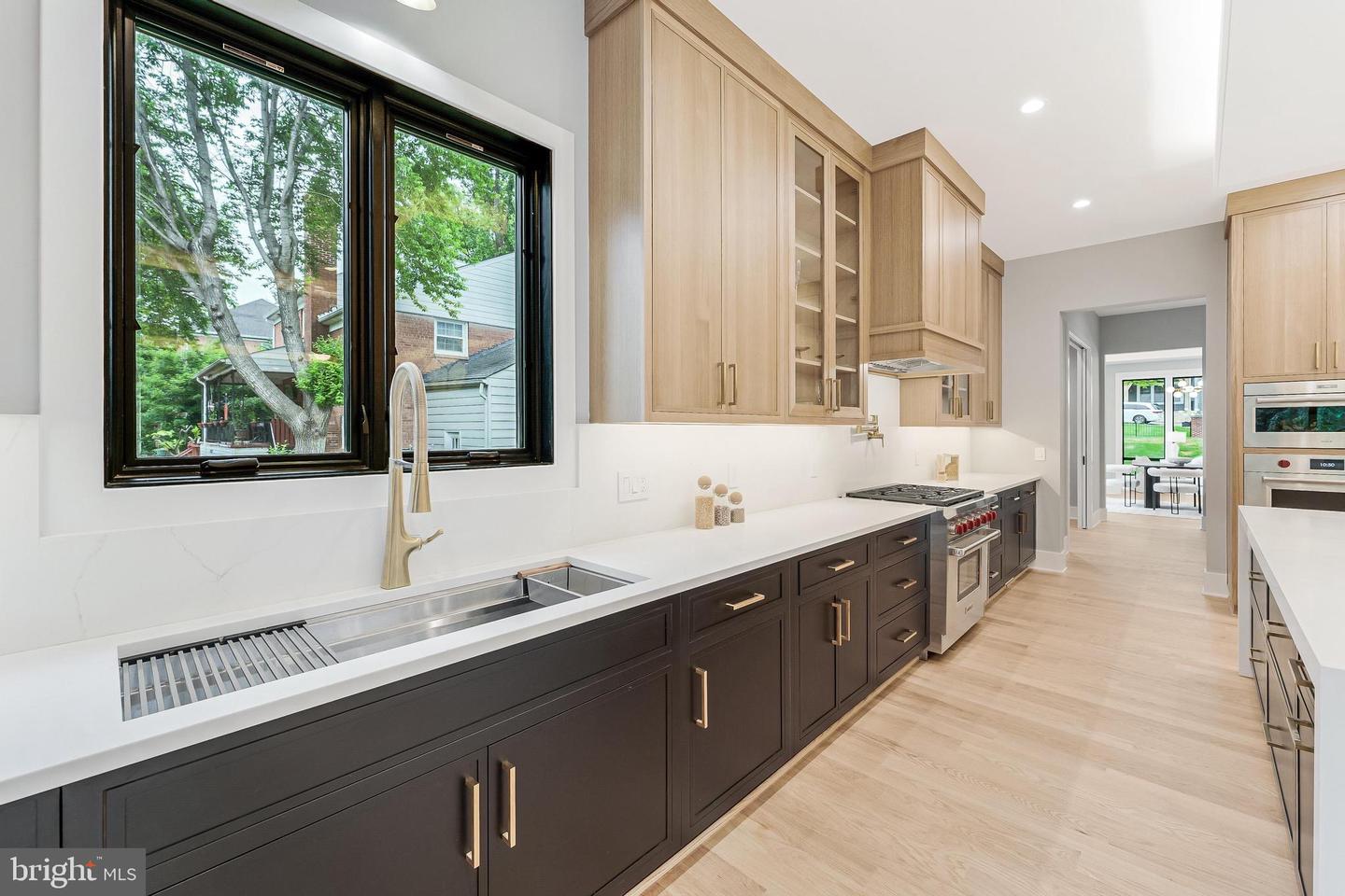 1052 BALLS HILL RD, MCLEAN, Virginia 22101, 6 Bedrooms Bedrooms, ,6 BathroomsBathrooms,Residential,For sale,1052 BALLS HILL RD,VAFX2243748 MLS # VAFX2243748