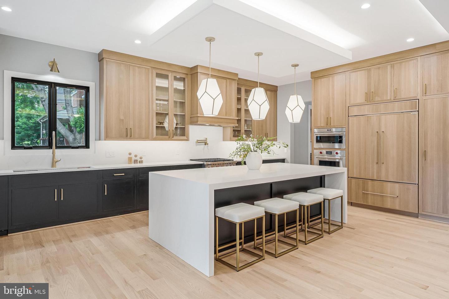 1052 BALLS HILL RD, MCLEAN, Virginia 22101, 6 Bedrooms Bedrooms, ,6 BathroomsBathrooms,Residential,For sale,1052 BALLS HILL RD,VAFX2243748 MLS # VAFX2243748