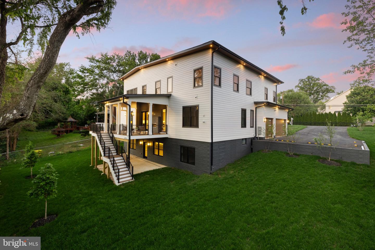 1052 BALLS HILL RD, MCLEAN, Virginia 22101, 6 Bedrooms Bedrooms, ,6 BathroomsBathrooms,Residential,For sale,1052 BALLS HILL RD,VAFX2243748 MLS # VAFX2243748