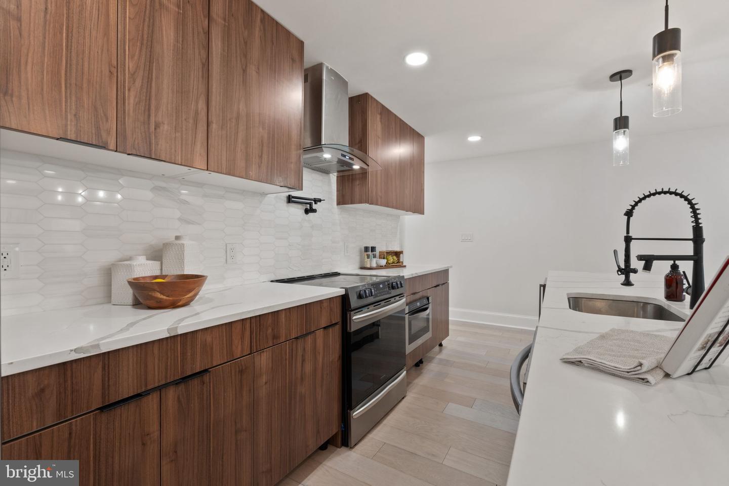 1510 10TH ST NW #2, WASHINGTON, District Of Columbia 20001, 4 Bedrooms Bedrooms, ,3 BathroomsBathrooms,Residential,For sale,1510 10TH ST NW #2,DCDC2202902 MLS # DCDC2202902