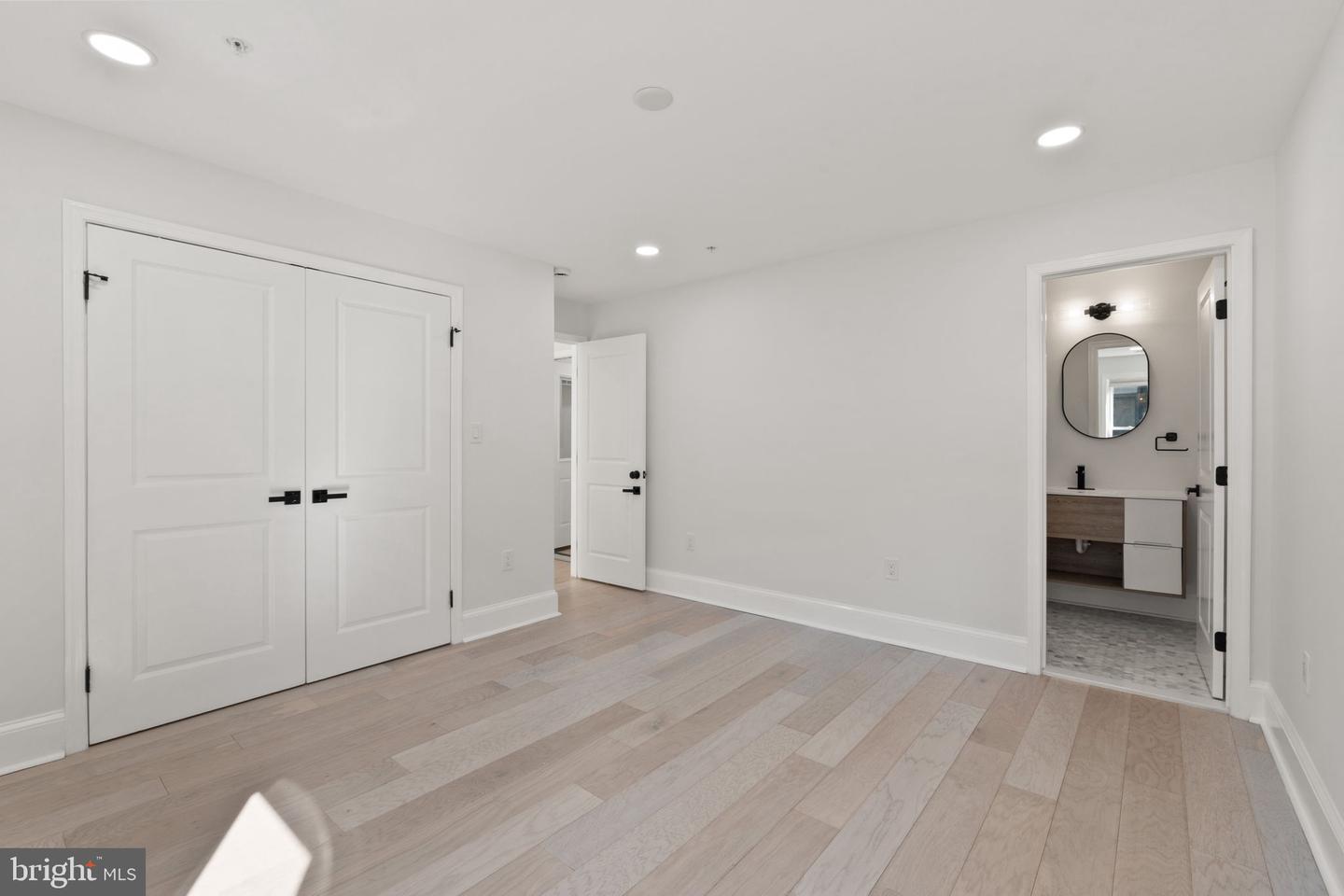 1510 10TH ST NW #2, WASHINGTON, District Of Columbia 20001, 4 Bedrooms Bedrooms, ,3 BathroomsBathrooms,Residential,For sale,1510 10TH ST NW #2,DCDC2202902 MLS # DCDC2202902