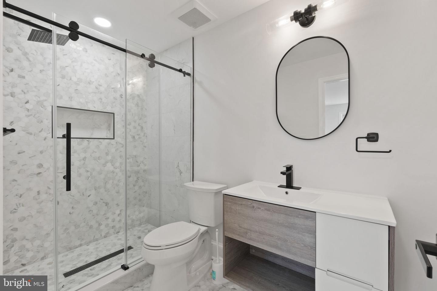 1510 10TH ST NW #2, WASHINGTON, District Of Columbia 20001, 4 Bedrooms Bedrooms, ,3 BathroomsBathrooms,Residential,For sale,1510 10TH ST NW #2,DCDC2202902 MLS # DCDC2202902