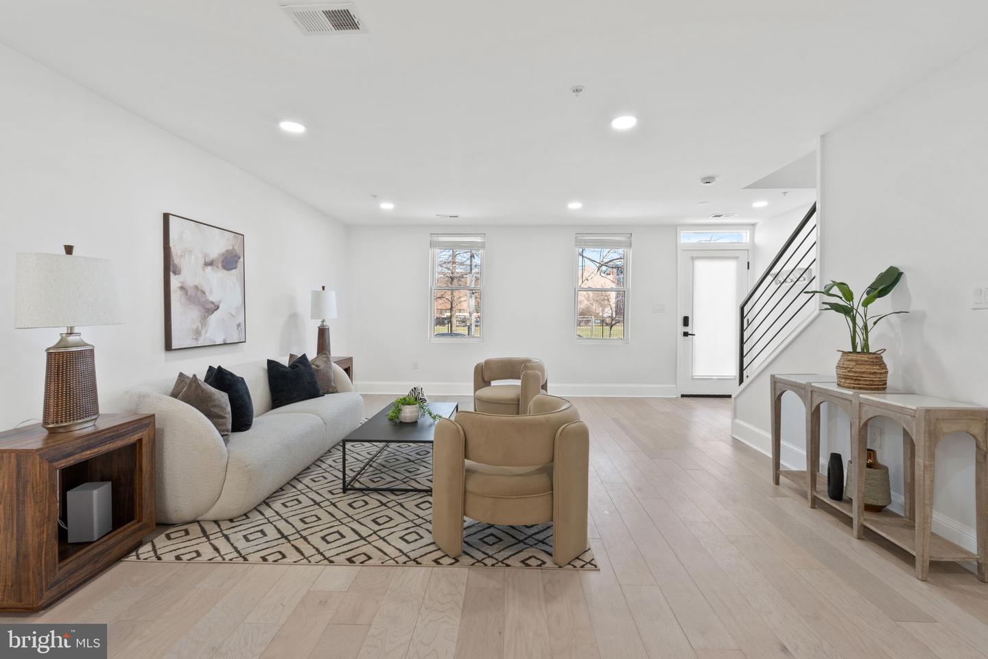 1510 10TH ST NW #2, WASHINGTON, District Of Columbia 20001, 4 Bedrooms Bedrooms, ,3 BathroomsBathrooms,Residential,For sale,1510 10TH ST NW #2,DCDC2202902 MLS # DCDC2202902