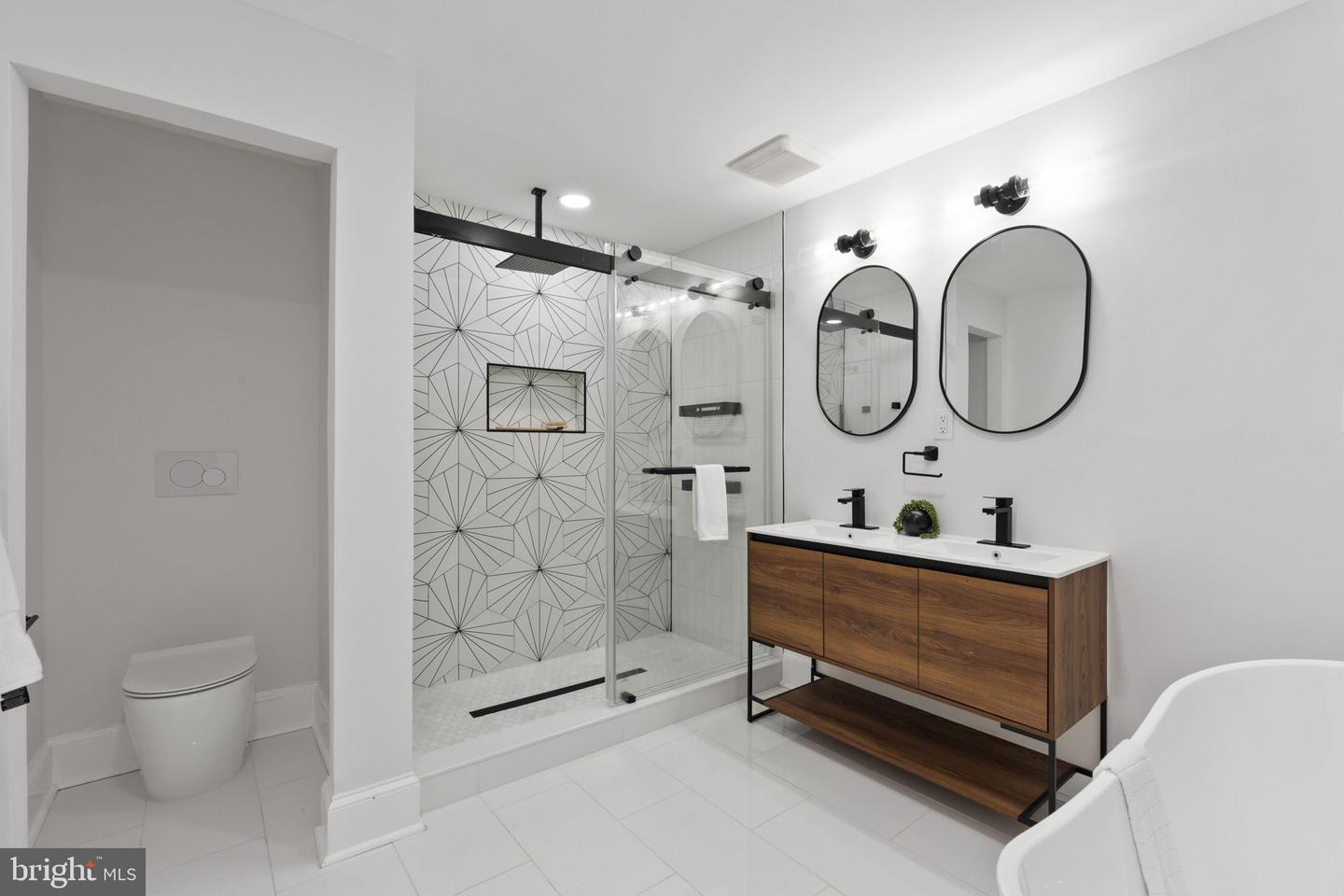 1510 10TH ST NW #2, WASHINGTON, District Of Columbia 20001, 4 Bedrooms Bedrooms, ,3 BathroomsBathrooms,Residential,For sale,1510 10TH ST NW #2,DCDC2202902 MLS # DCDC2202902