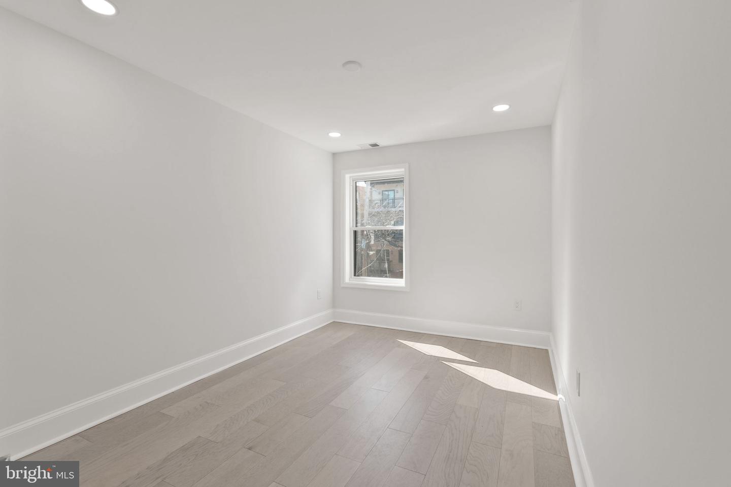 1510 10TH ST NW #2, WASHINGTON, District Of Columbia 20001, 4 Bedrooms Bedrooms, ,3 BathroomsBathrooms,Residential,For sale,1510 10TH ST NW #2,DCDC2202902 MLS # DCDC2202902