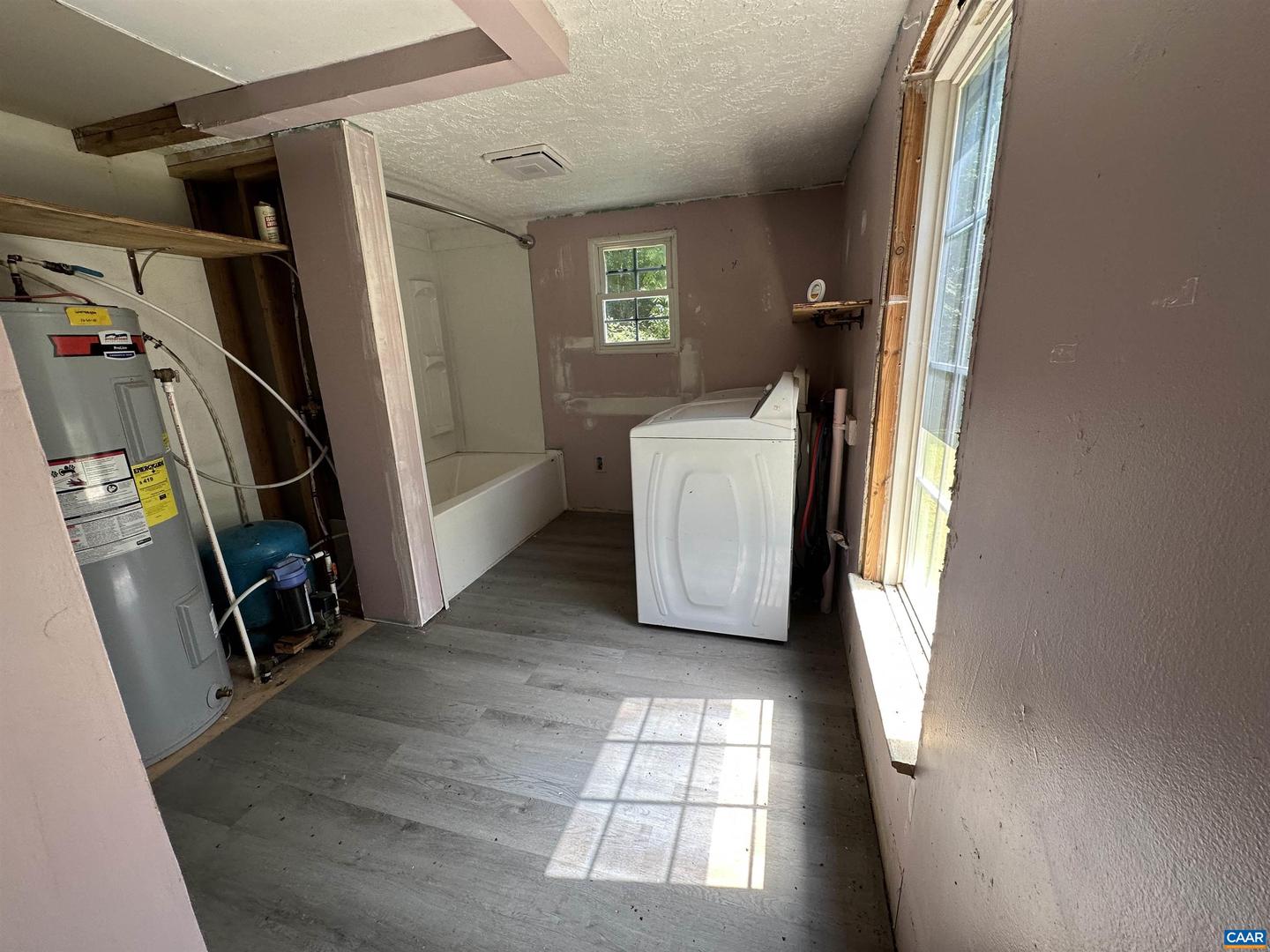 2598 MEADOW CREEK RD, GLADSTONE, Virginia 24553, 2 Bedrooms Bedrooms, ,1 BathroomBathrooms,Residential,For sale,2598 MEADOW CREEK RD,665054 MLS # 665054