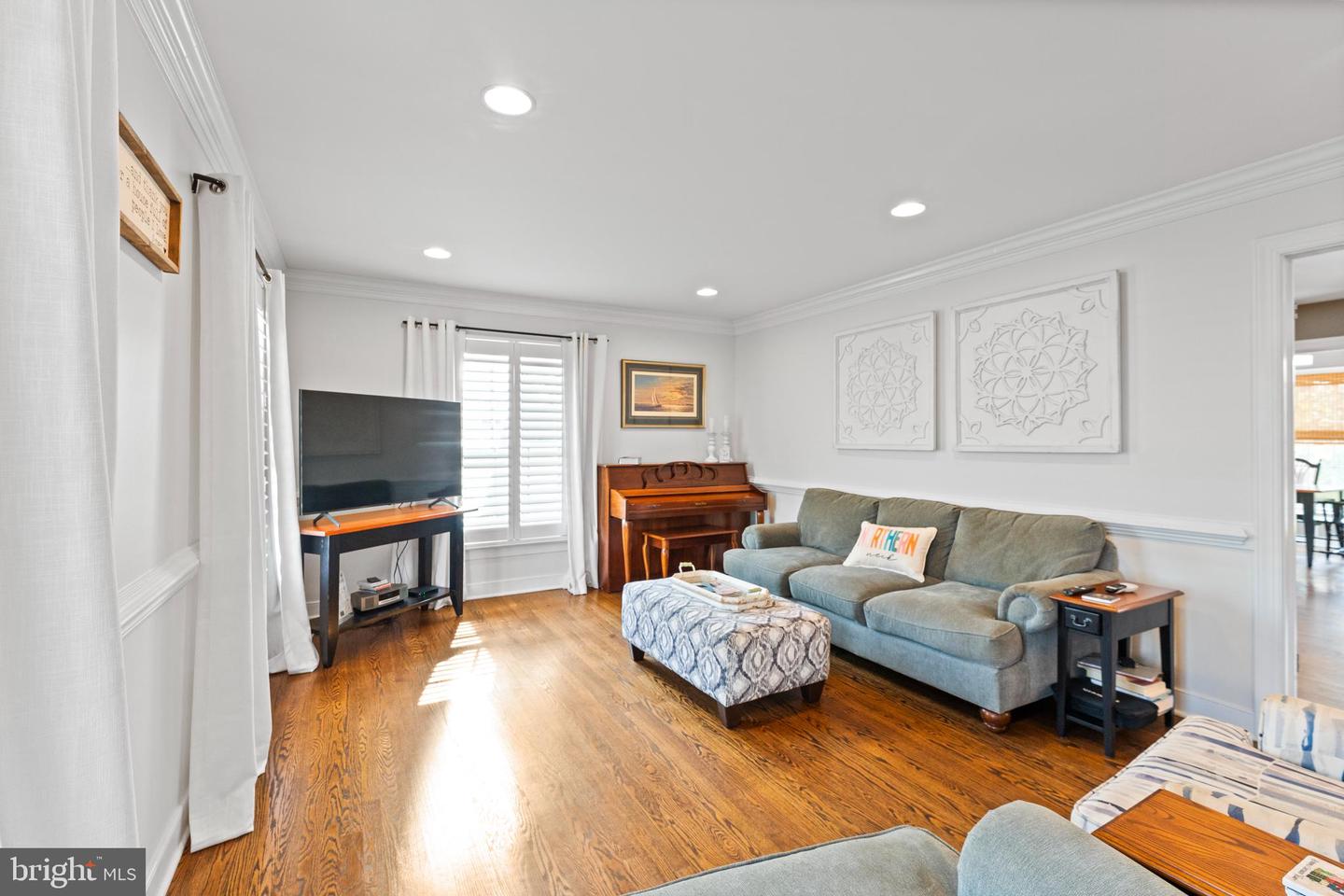413 BENTON PT, TAPPAHANNOCK, Virginia 22560, 5 Bedrooms Bedrooms, ,3 BathroomsBathrooms,Residential,For sale,413 BENTON PT,VAES2000892 MLS # VAES2000892
