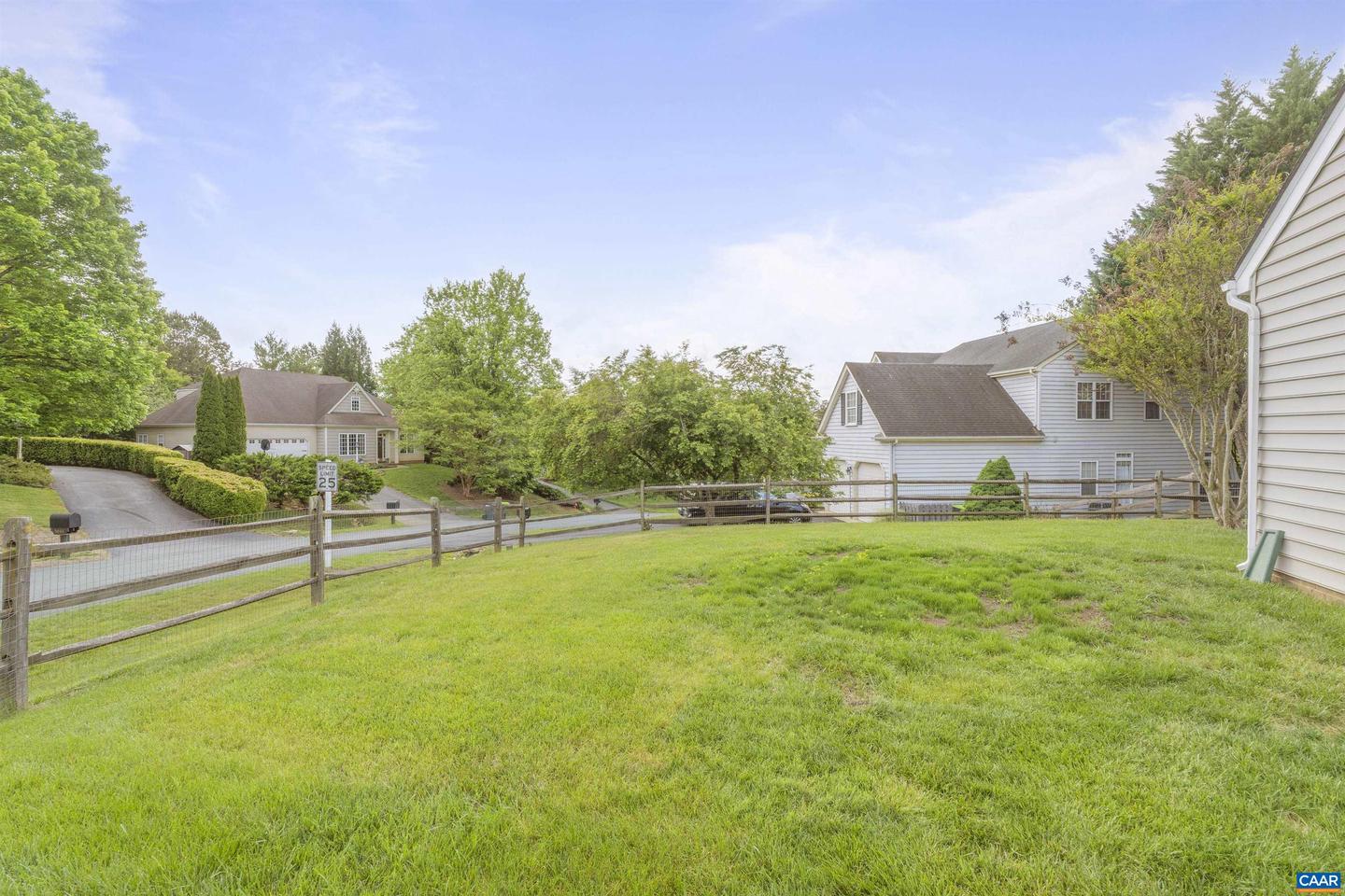 989 CLEARFIELDS LN, CROZET, Virginia 22932, 4 Bedrooms Bedrooms, ,2 BathroomsBathrooms,Residential,For sale,989 CLEARFIELDS LN,665014 MLS # 665014
