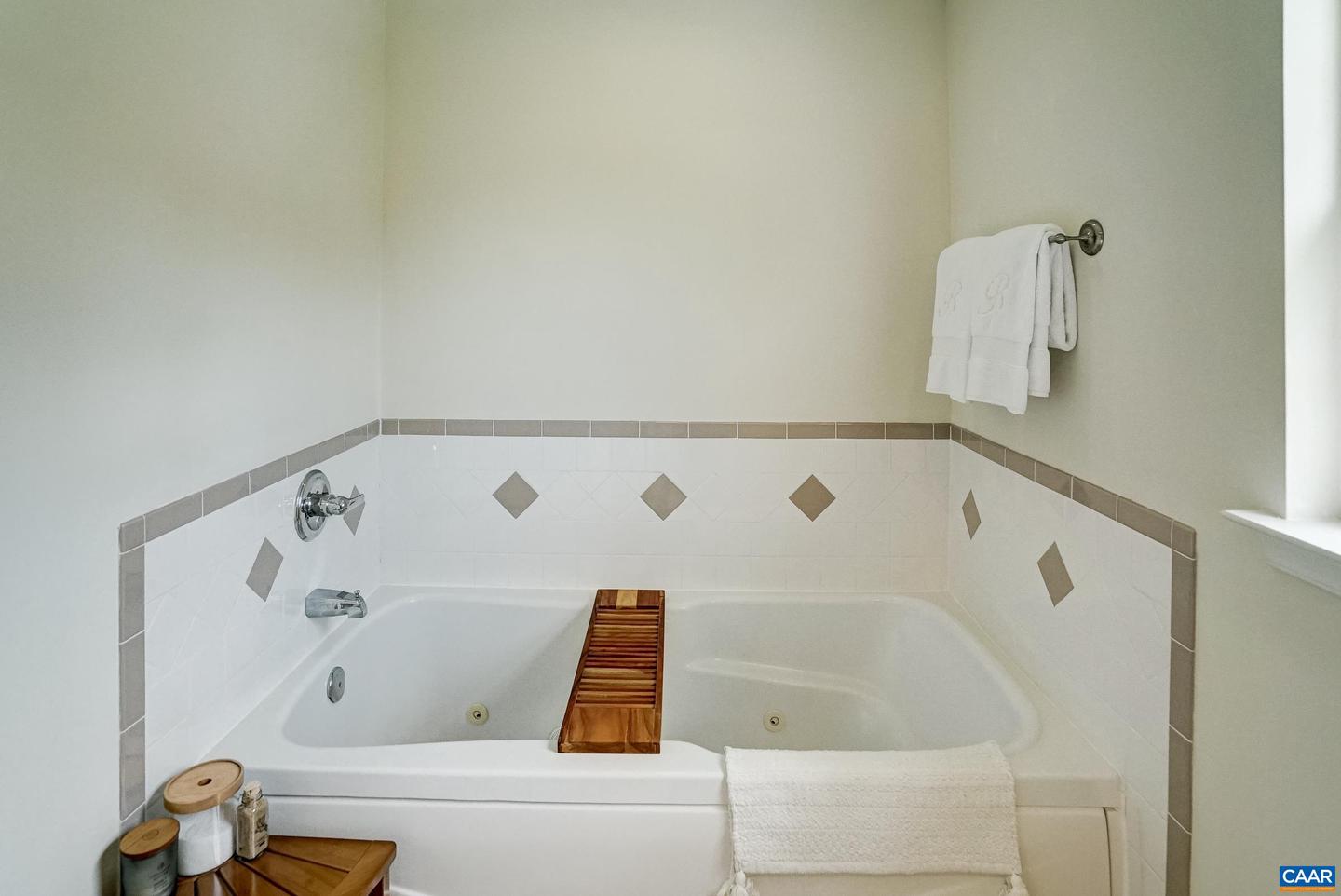 332 OVERVIEW ST, WAYNESBORO, Virginia 22980, 3 Bedrooms Bedrooms, ,2 BathroomsBathrooms,Residential,For sale,332 OVERVIEW ST,665028 MLS # 665028