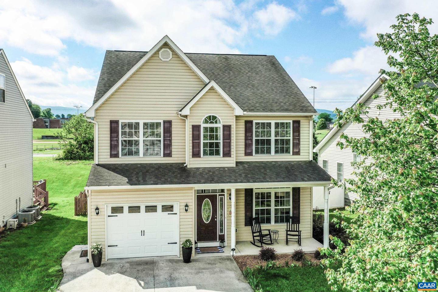 332 OVERVIEW ST, WAYNESBORO, Virginia 22980, 3 Bedrooms Bedrooms, ,2 BathroomsBathrooms,Residential,For sale,332 OVERVIEW ST,665028 MLS # 665028