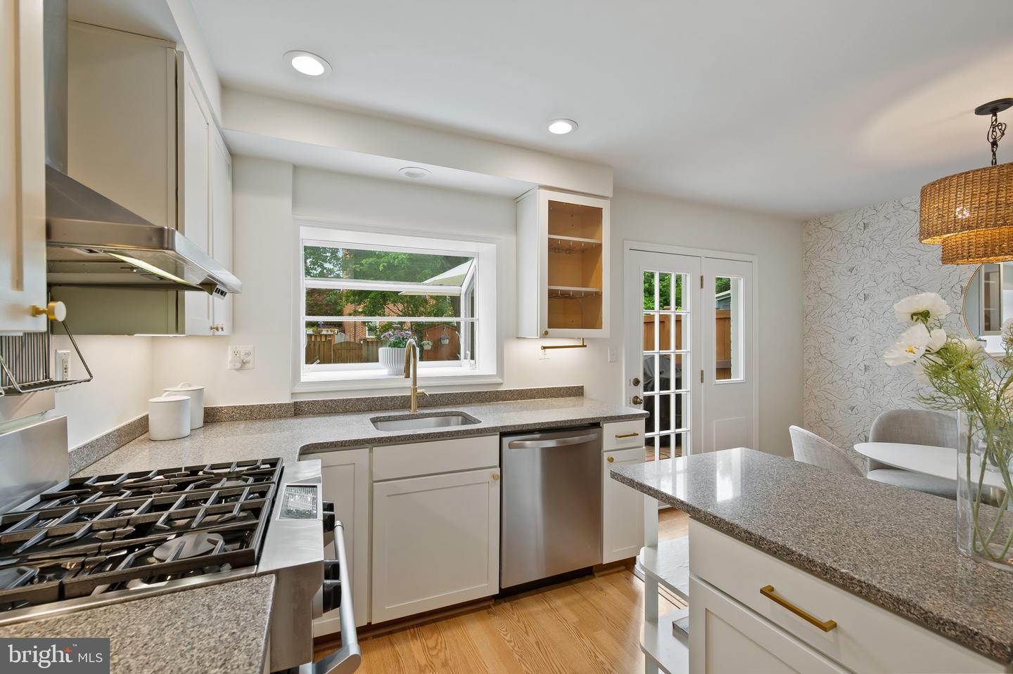 1312 MICHIGAN AVE, ALEXANDRIA, Virginia 22314, 2 Bedrooms Bedrooms, ,2 BathroomsBathrooms,Residential,For sale,1312 MICHIGAN AVE,VAAX2045806 MLS # VAAX2045806