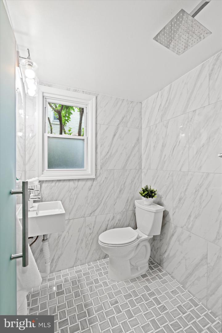 4422 SPRINGDALE ST NW, WASHINGTON, District Of Columbia 20016, 4 Bedrooms Bedrooms, ,3 BathroomsBathrooms,Residential,For sale,4422 SPRINGDALE ST NW,DCDC2202924 MLS # DCDC2202924