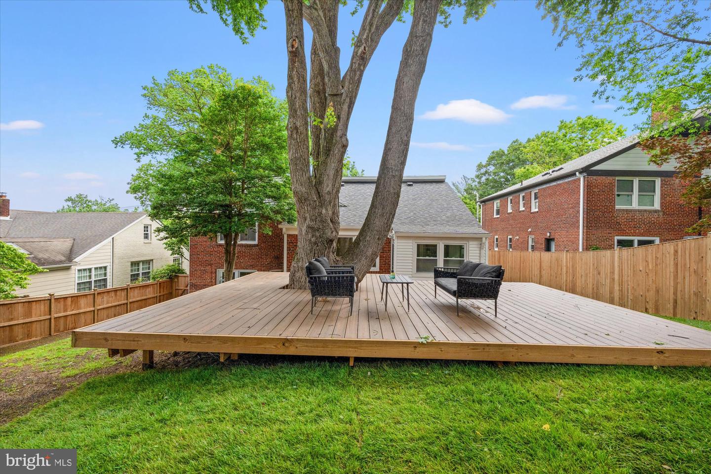 4422 SPRINGDALE ST NW, WASHINGTON, District Of Columbia 20016, 4 Bedrooms Bedrooms, ,3 BathroomsBathrooms,Residential,For sale,4422 SPRINGDALE ST NW,DCDC2202924 MLS # DCDC2202924