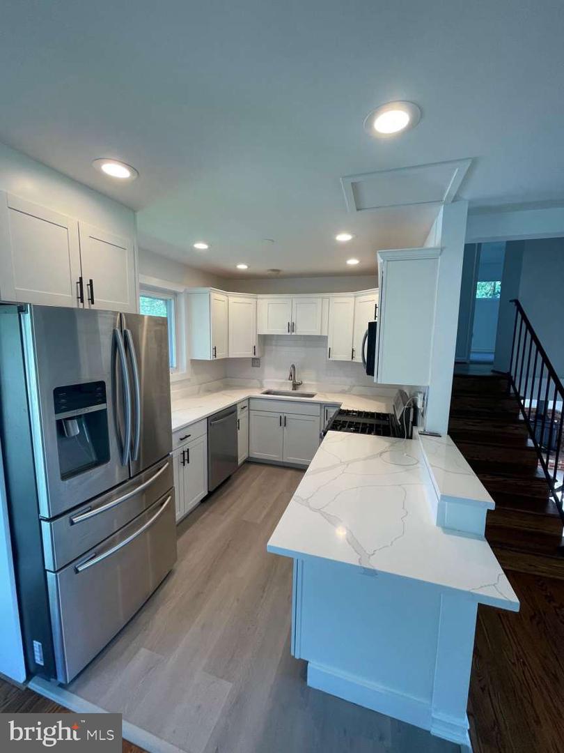 5503 SHELDON DR, ALEXANDRIA, Virginia 22312, 3 Bedrooms Bedrooms, 9 Rooms Rooms,2 BathroomsBathrooms,Residential,For sale,5503 SHELDON DR,VAFX2243836 MLS # VAFX2243836