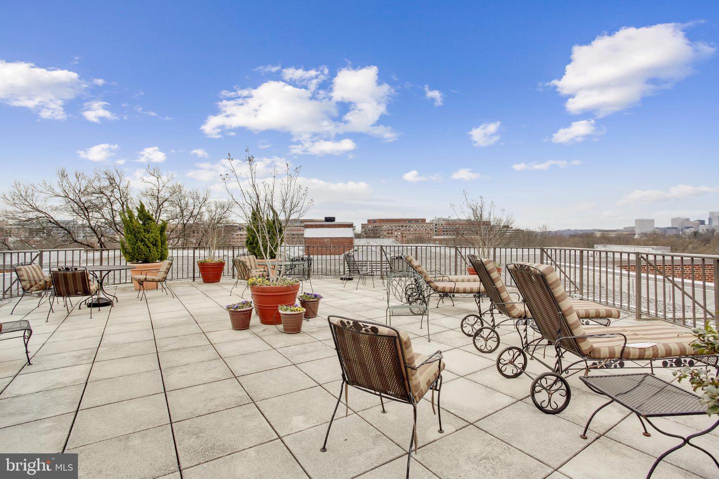 2500 Q ST NW #201, WASHINGTON, District Of Columbia 20007, 1 Bedroom Bedrooms, ,1 BathroomBathrooms,Residential,For sale,2500 Q ST NW #201,DCDC2202952 MLS # DCDC2202952