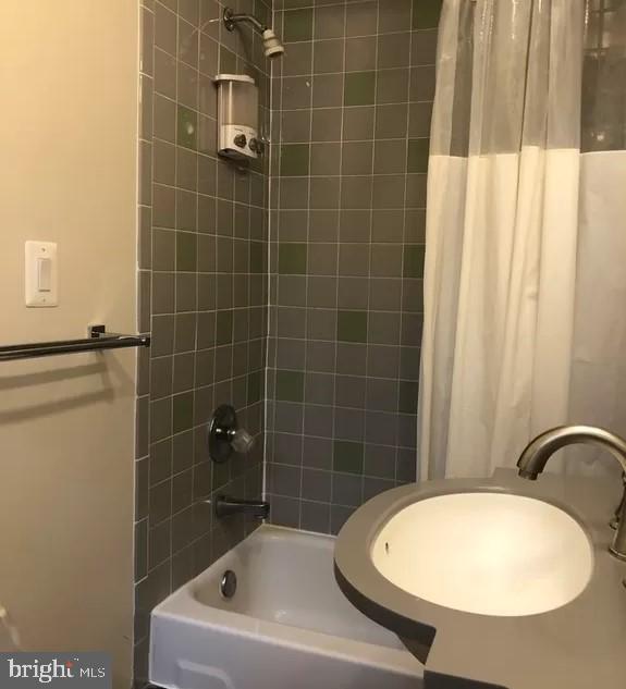 2500 Q ST NW #201, WASHINGTON, District Of Columbia 20007, 1 Bedroom Bedrooms, ,1 BathroomBathrooms,Residential,For sale,2500 Q ST NW #201,DCDC2202952 MLS # DCDC2202952