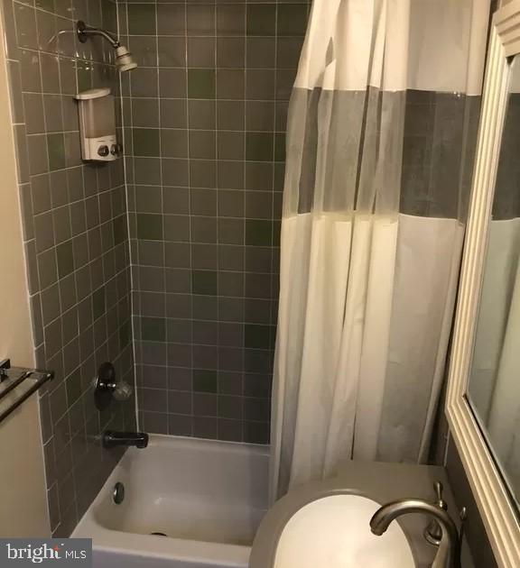 2500 Q ST NW #201, WASHINGTON, District Of Columbia 20007, 1 Bedroom Bedrooms, ,1 BathroomBathrooms,Residential,For sale,2500 Q ST NW #201,DCDC2202952 MLS # DCDC2202952