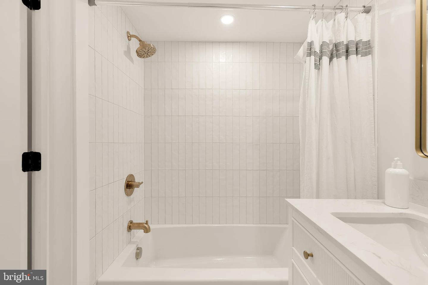 4308 4TH ST NW, WASHINGTON, District Of Columbia 20011, 4 Bedrooms Bedrooms, ,3 BathroomsBathrooms,Residential,For sale,4308 4TH ST NW,DCDC2202958 MLS # DCDC2202958