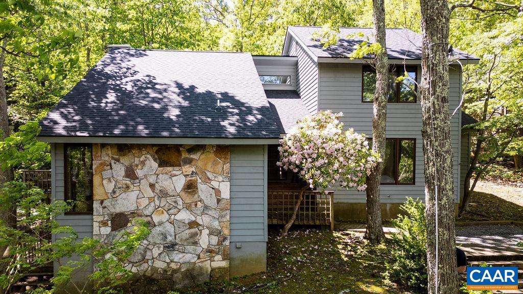 98 PEDLARS PT, ROSELAND, Virginia 22967, 4 Bedrooms Bedrooms, ,3 BathroomsBathrooms,Residential,For sale,98 PEDLARS PT,665061 MLS # 665061