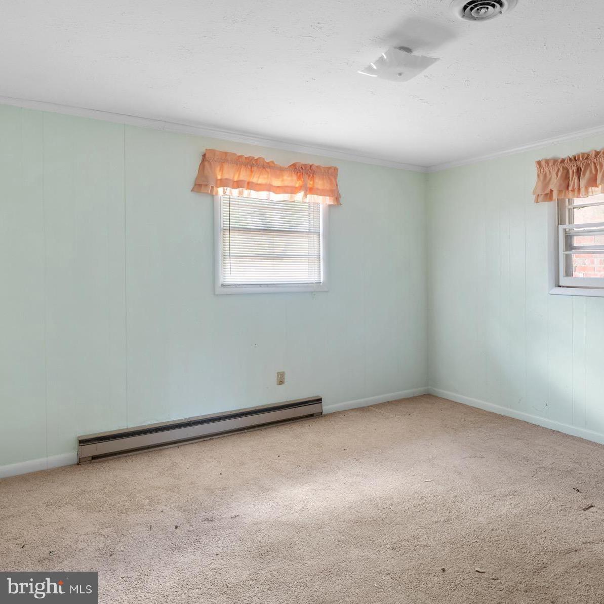 52 GOLDEN MAPLE LN, MAURERTOWN, Virginia 22644, 3 Bedrooms Bedrooms, ,2 BathroomsBathrooms,Residential,For sale,52 GOLDEN MAPLE LN,VASH2011590 MLS # VASH2011590