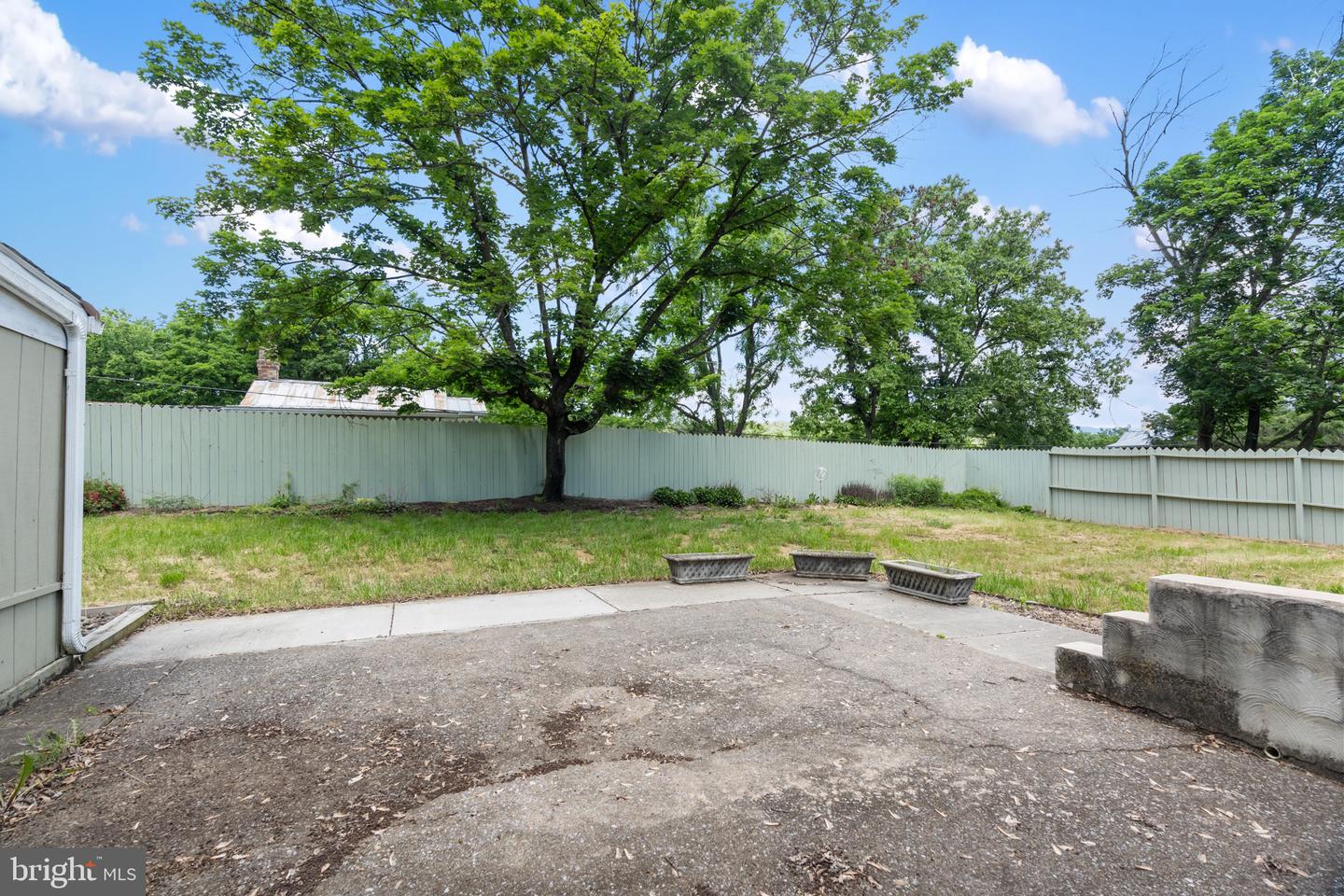 52 GOLDEN MAPLE LN, MAURERTOWN, Virginia 22644, 3 Bedrooms Bedrooms, ,2 BathroomsBathrooms,Residential,For sale,52 GOLDEN MAPLE LN,VASH2011590 MLS # VASH2011590