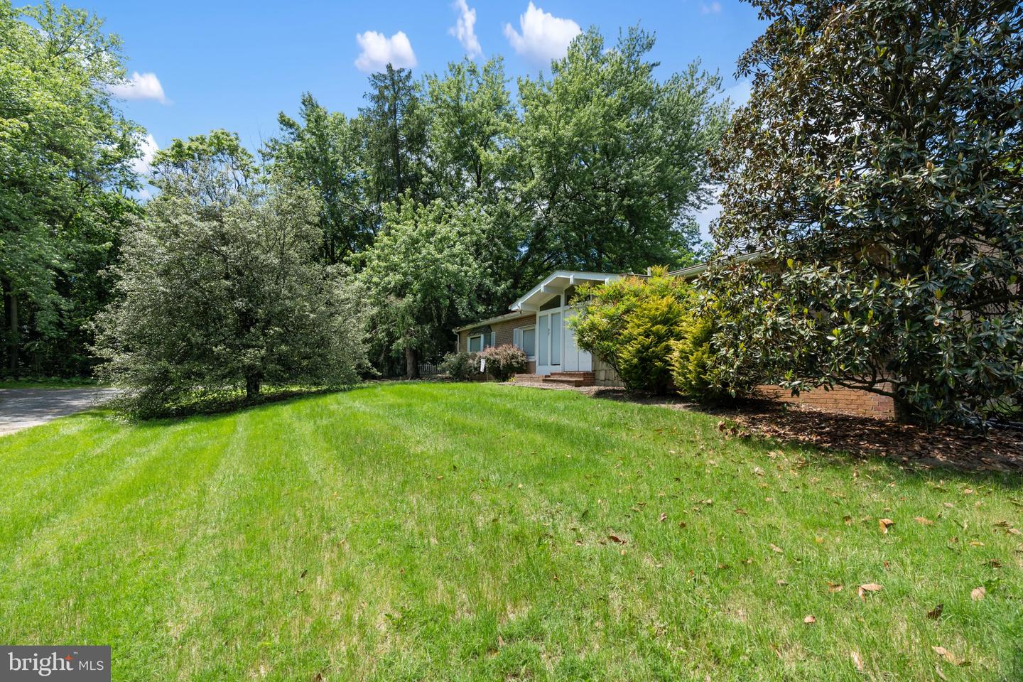 52 GOLDEN MAPLE LN, MAURERTOWN, Virginia 22644, 3 Bedrooms Bedrooms, ,2 BathroomsBathrooms,Residential,For sale,52 GOLDEN MAPLE LN,VASH2011590 MLS # VASH2011590