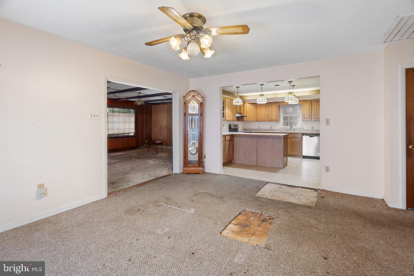 52 GOLDEN MAPLE LN, MAURERTOWN, Virginia 22644, 3 Bedrooms Bedrooms, ,2 BathroomsBathrooms,Residential,For sale,52 GOLDEN MAPLE LN,VASH2011590 MLS # VASH2011590