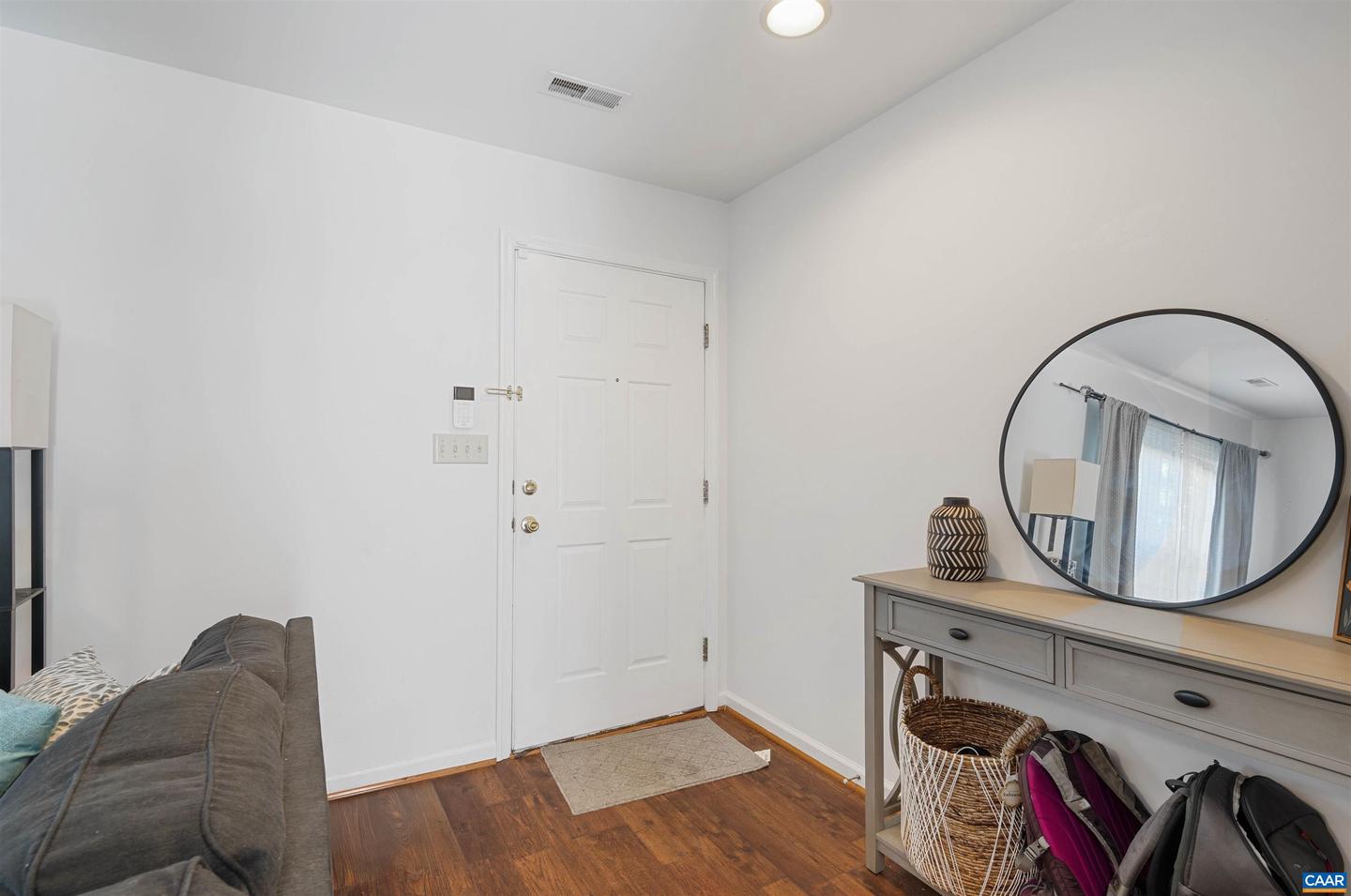 119 DANBURY CT, CHARLOTTESVILLE, Virginia 22902, 3 Bedrooms Bedrooms, ,2 BathroomsBathrooms,Residential,For sale,119 DANBURY CT,664838 MLS # 664838