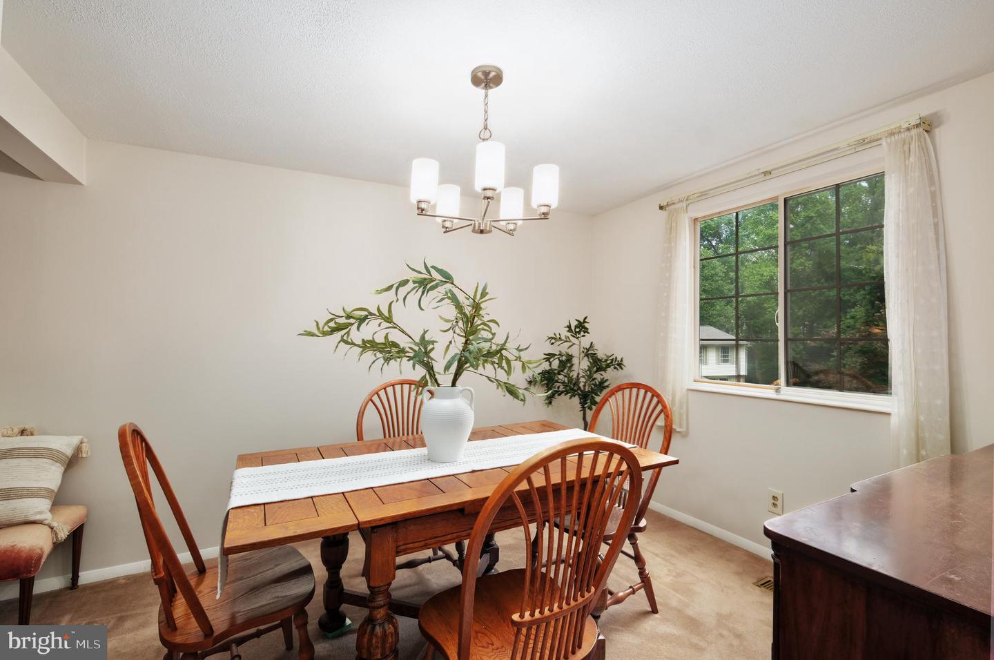10712 FREDS OAK CT, BURKE, Virginia 22015, 4 Bedrooms Bedrooms, ,2 BathroomsBathrooms,Residential,For sale,10712 FREDS OAK CT,VAFX2191502 MLS # VAFX2191502