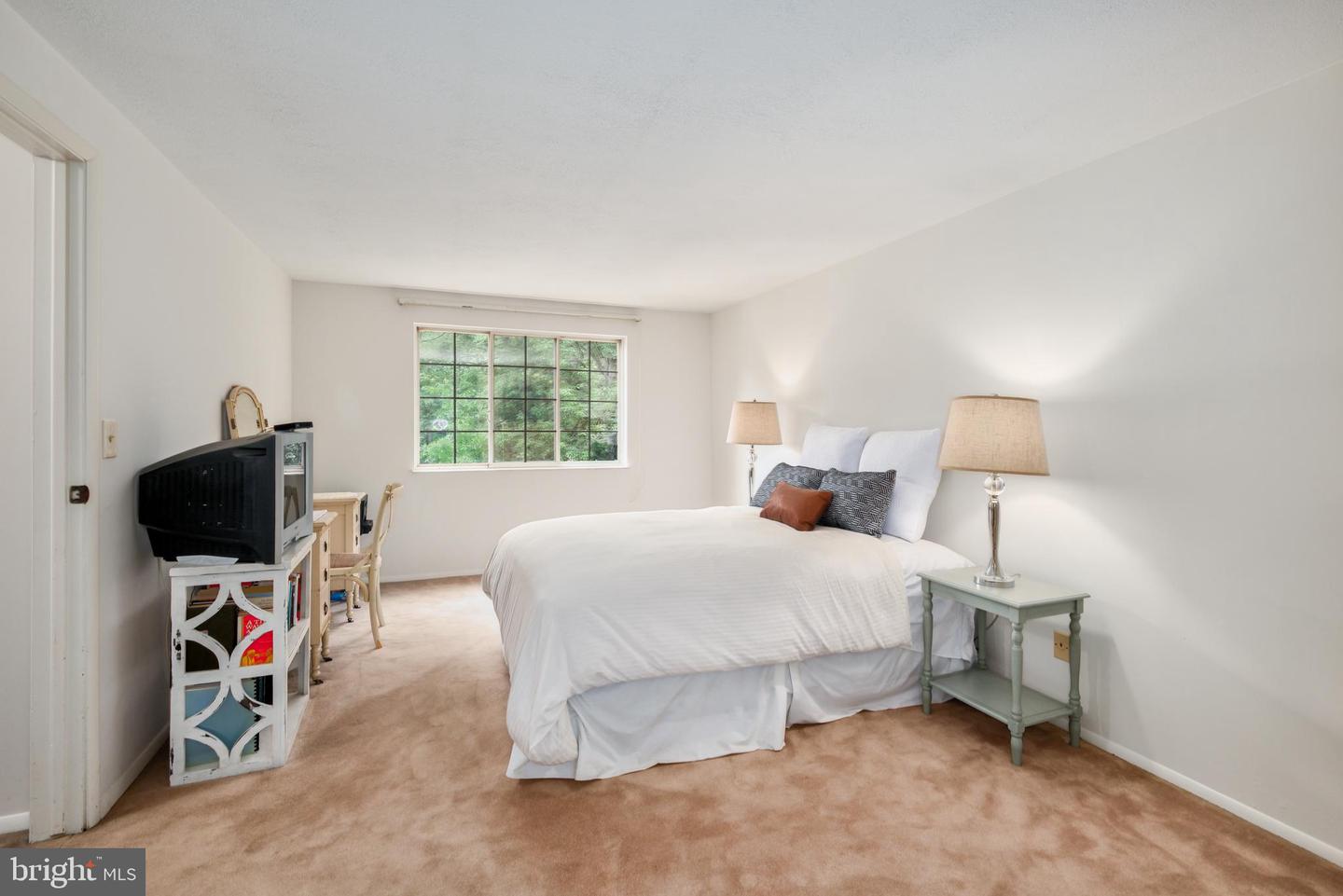 10712 FREDS OAK CT, BURKE, Virginia 22015, 4 Bedrooms Bedrooms, ,2 BathroomsBathrooms,Residential,For sale,10712 FREDS OAK CT,VAFX2191502 MLS # VAFX2191502