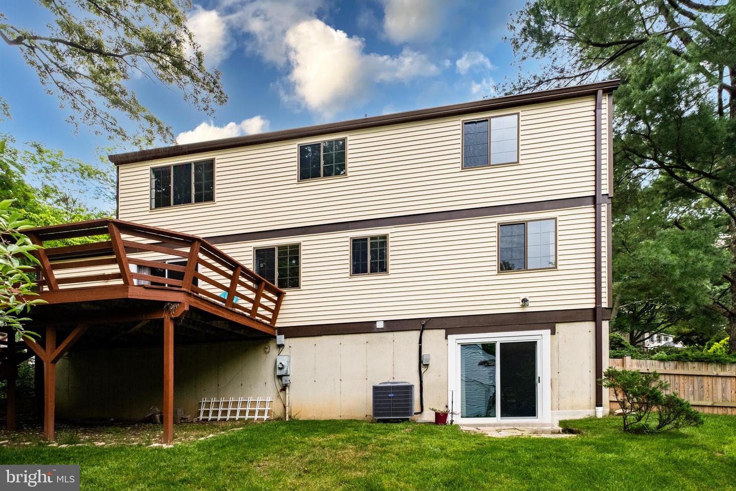 10712 FREDS OAK CT, BURKE, Virginia 22015, 4 Bedrooms Bedrooms, ,2 BathroomsBathrooms,Residential,For sale,10712 FREDS OAK CT,VAFX2191502 MLS # VAFX2191502