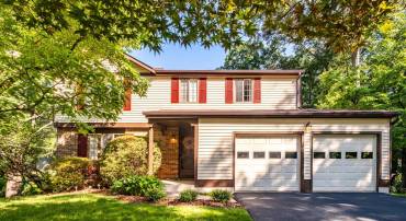 10712 FREDS OAK CT, BURKE, Virginia 22015, 4 Bedrooms Bedrooms, ,2 BathroomsBathrooms,Residential,For sale,10712 FREDS OAK CT,VAFX2191502 MLS # VAFX2191502