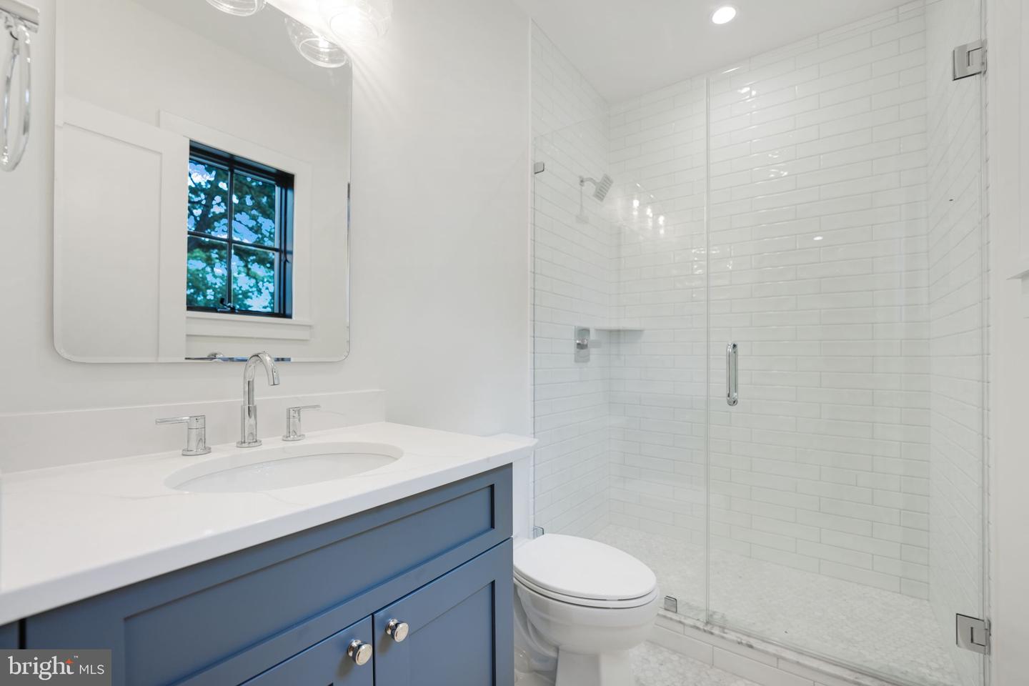 3220 5TH ST N, ARLINGTON, Virginia 22201, 6 Bedrooms Bedrooms, ,6 BathroomsBathrooms,Residential,For sale,3220 5TH ST N,VAAR2048906 MLS # VAAR2048906