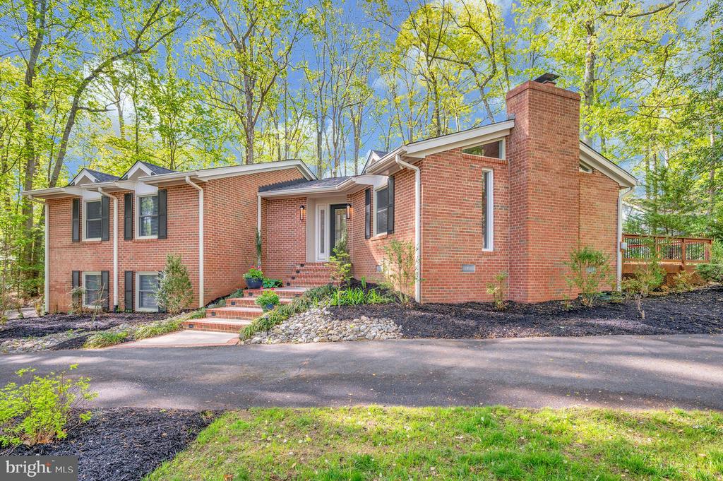 213 BIRCHSIDE CIR, LOCUST GROVE, Virginia 22508, 4 Bedrooms Bedrooms, ,3 BathroomsBathrooms,Residential,213 BIRCHSIDE CIR,VAOR2009482 MLS # VAOR2009482