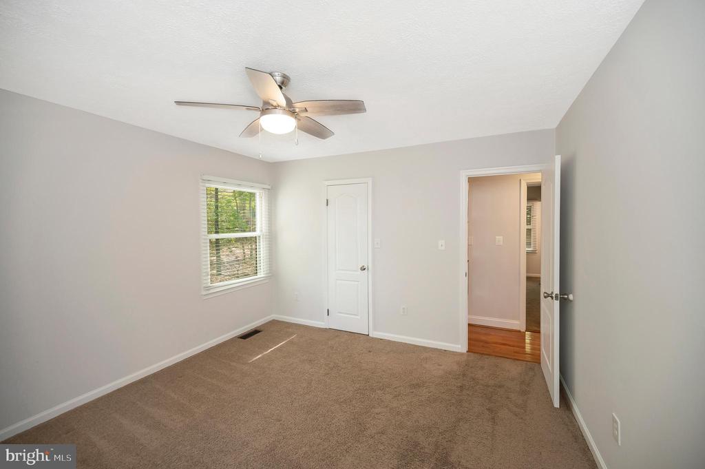 213 BIRCHSIDE CIR, LOCUST GROVE, Virginia 22508, 4 Bedrooms Bedrooms, ,3 BathroomsBathrooms,Residential,213 BIRCHSIDE CIR,VAOR2009482 MLS # VAOR2009482