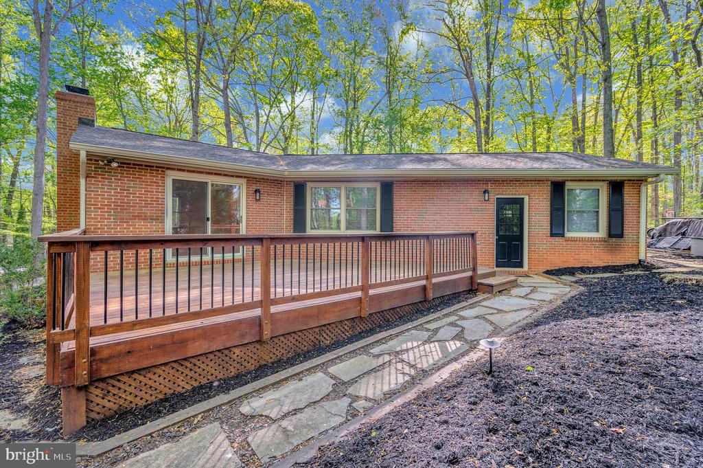213 BIRCHSIDE CIR, LOCUST GROVE, Virginia 22508, 4 Bedrooms Bedrooms, ,3 BathroomsBathrooms,Residential,213 BIRCHSIDE CIR,VAOR2009482 MLS # VAOR2009482