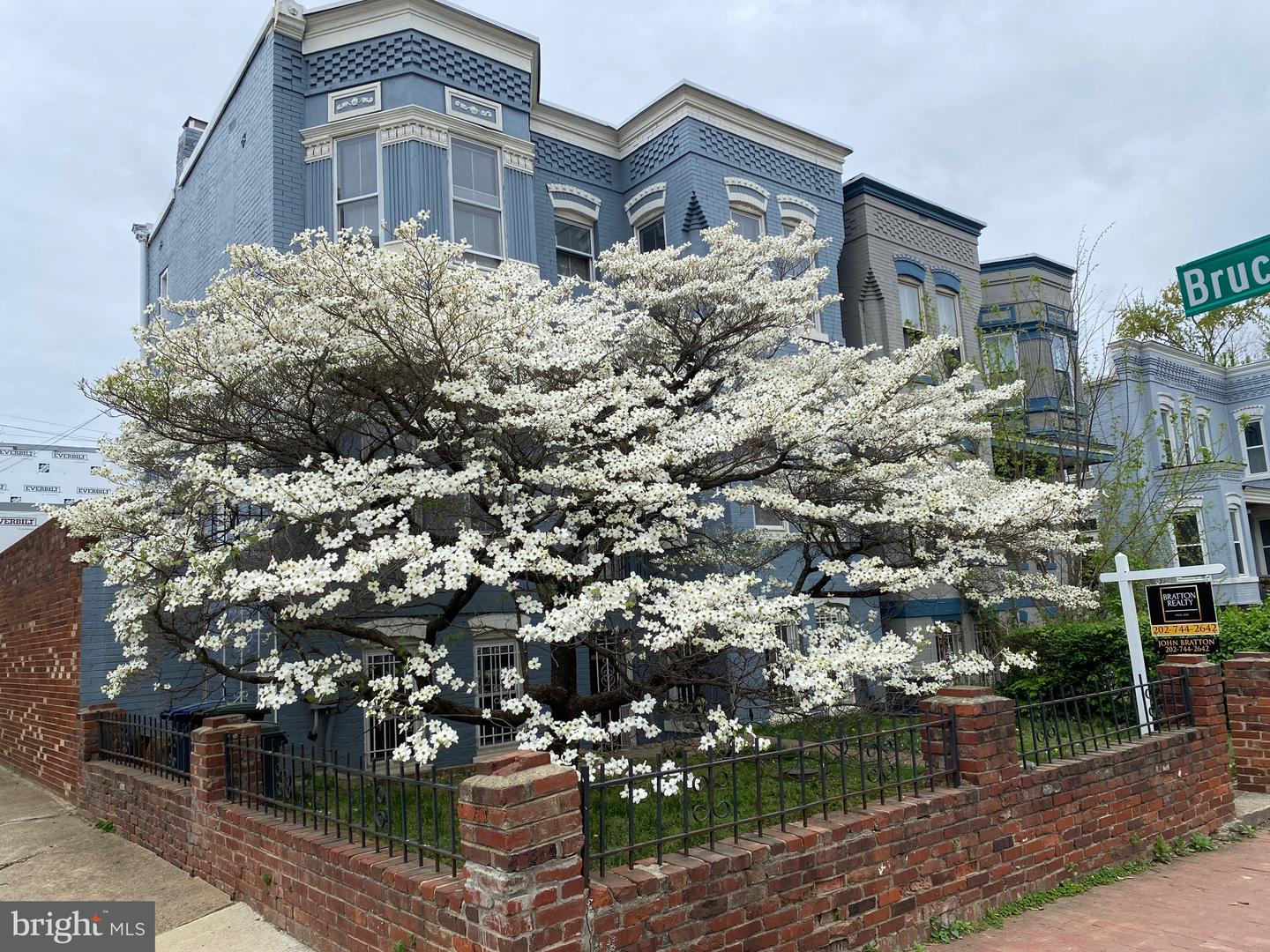 656 12TH ST NE, WASHINGTON, District Of Columbia 20002, 3 Bedrooms Bedrooms, ,1 BathroomBathrooms,Residential,For sale,656 12TH ST NE,DCDC2177726 MLS # DCDC2177726