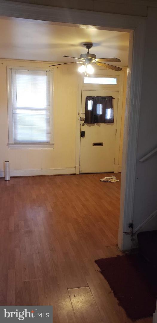 1831 L ST NE, WASHINGTON, District Of Columbia 20002, 2 Bedrooms Bedrooms, ,1 BathroomBathrooms,Residential,For sale,1831 L ST NE,DCDC2184194 MLS # DCDC2184194