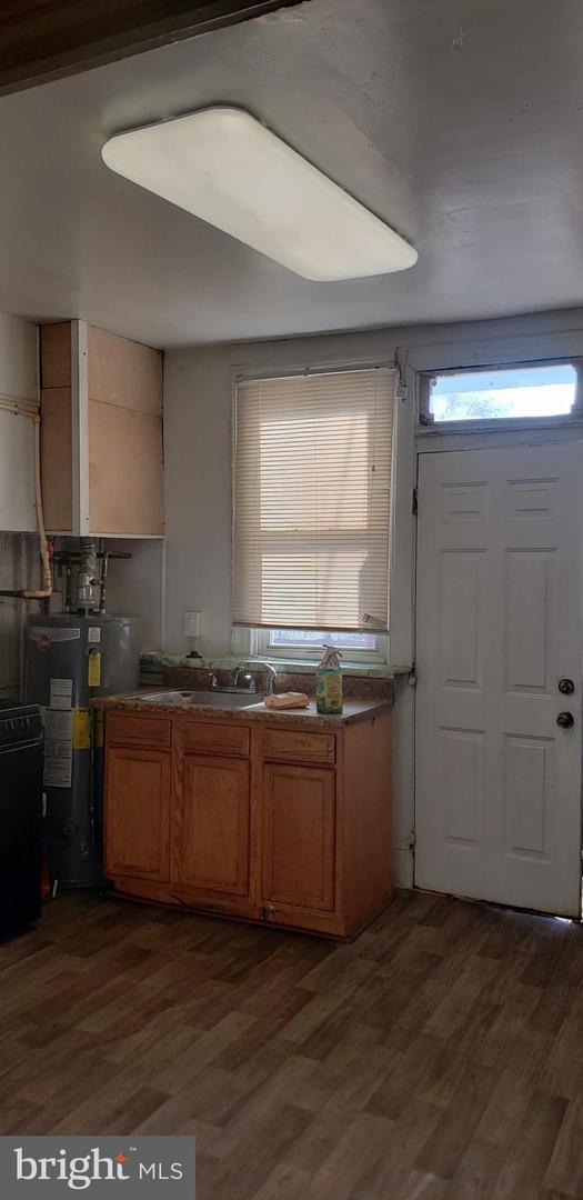 1831 L ST NE, WASHINGTON, District Of Columbia 20002, 2 Bedrooms Bedrooms, ,1 BathroomBathrooms,Residential,For sale,1831 L ST NE,DCDC2184194 MLS # DCDC2184194
