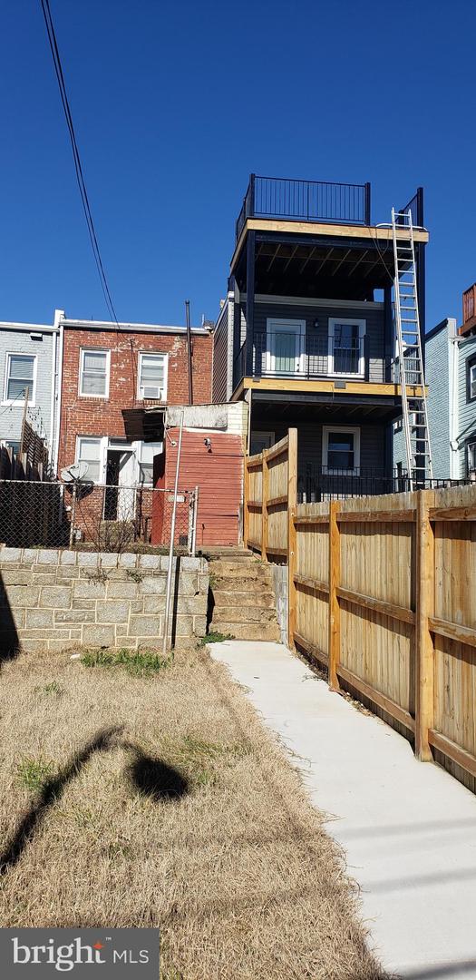 1831 L ST NE, WASHINGTON, District Of Columbia 20002, 2 Bedrooms Bedrooms, ,1 BathroomBathrooms,Residential,For sale,1831 L ST NE,DCDC2184194 MLS # DCDC2184194