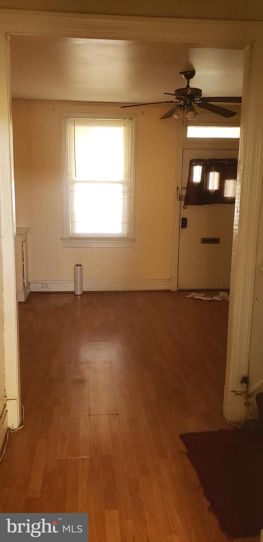 1831 L ST NE, WASHINGTON, District Of Columbia 20002, 2 Bedrooms Bedrooms, ,1 BathroomBathrooms,Residential,For sale,1831 L ST NE,DCDC2184194 MLS # DCDC2184194
