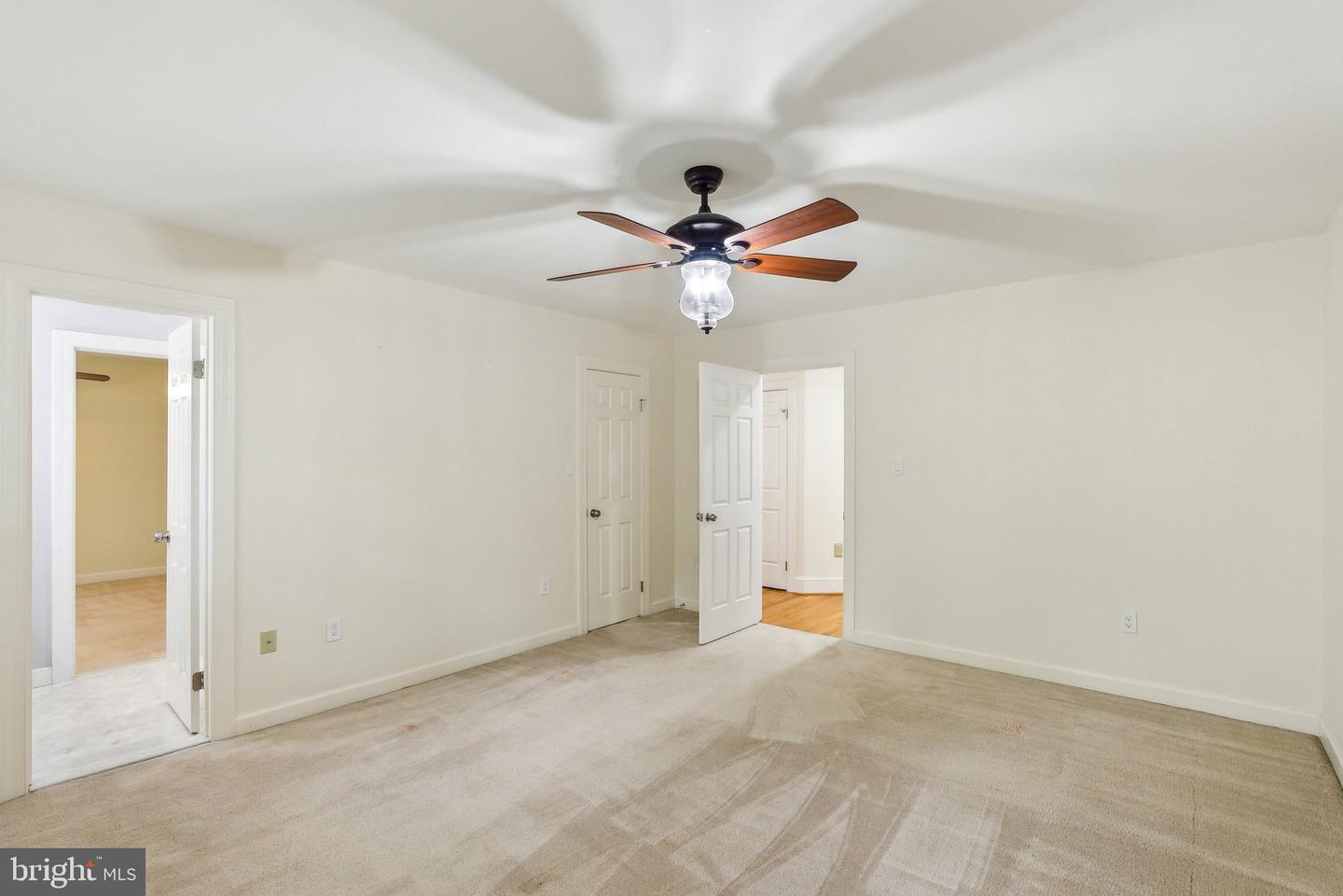 8702 OLD DOMINION DR, MCLEAN, Virginia 22102, 4 Bedrooms Bedrooms, ,4 BathroomsBathrooms,Residential,For sale,8702 OLD DOMINION DR,VAFX2223148 MLS # VAFX2223148